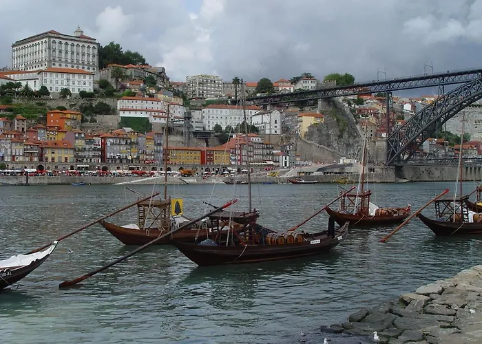 Smiling Places - In Porto